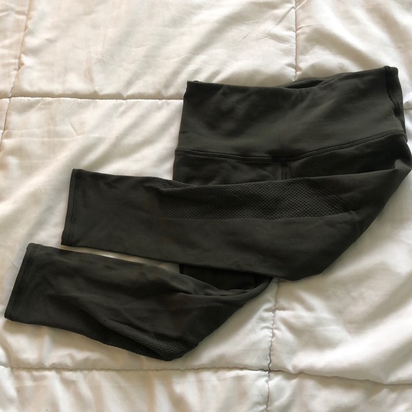 Lululemon legging size 00/2 - Picture 2 of 3